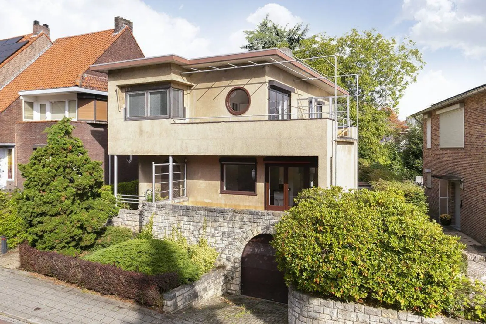 Villa Lindestraat, Brunssum – de villa vanaf de straat
