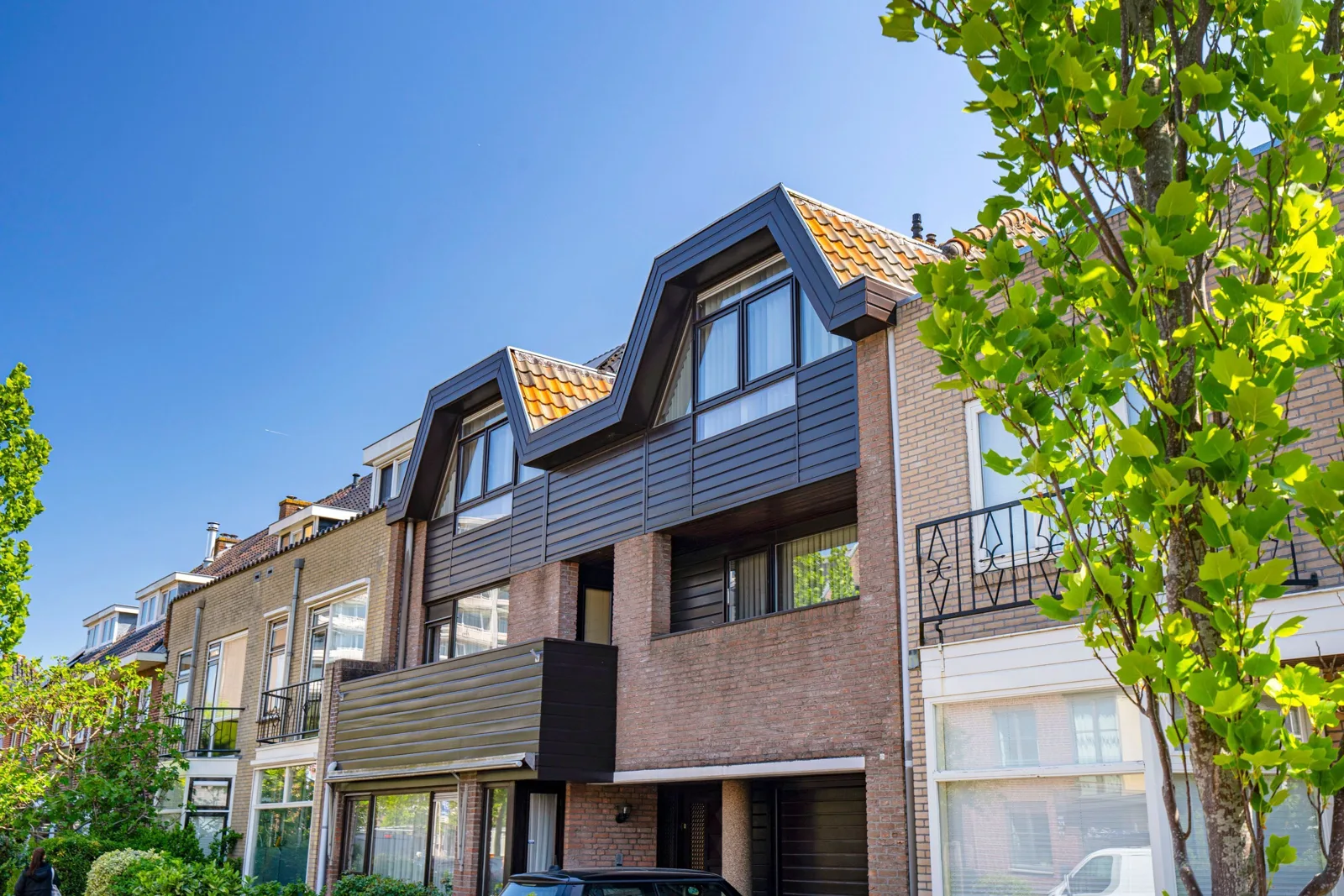 Stadsvilla Ouddiemerlaan, Diemen – het huis aan de laan