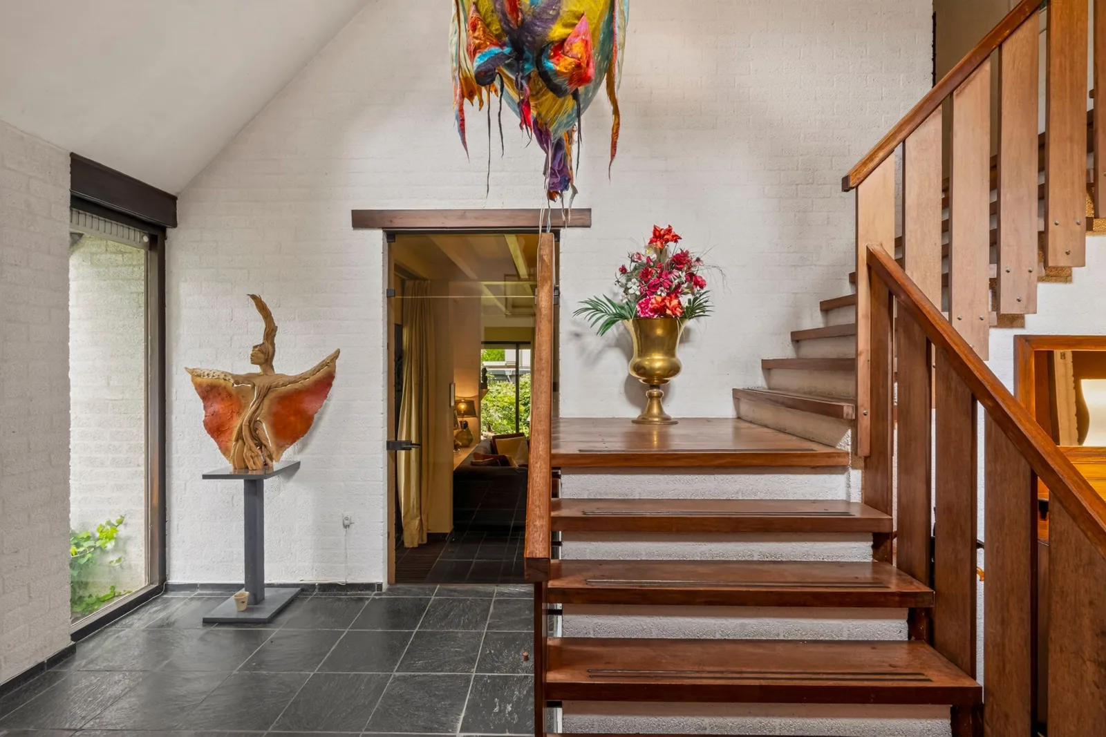 Eleonoraweg 7, Nijmegen – entreehal met trap