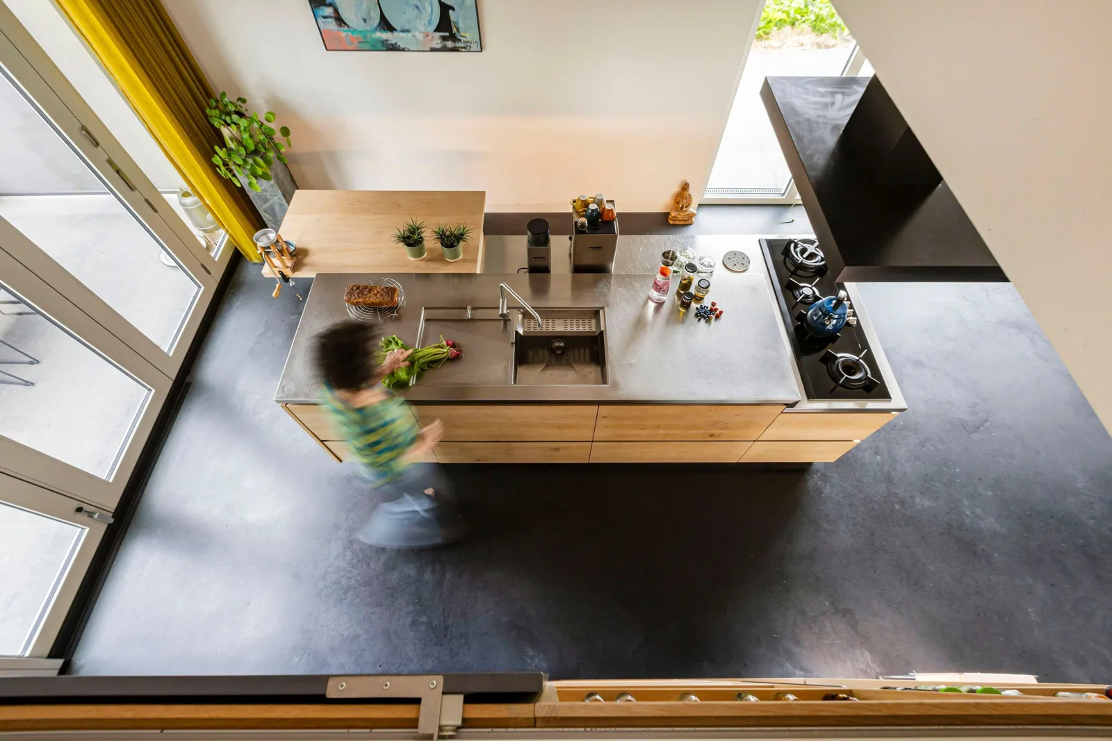 Architectuurwoning, Langelille – de keuken vanaf de verdieping
