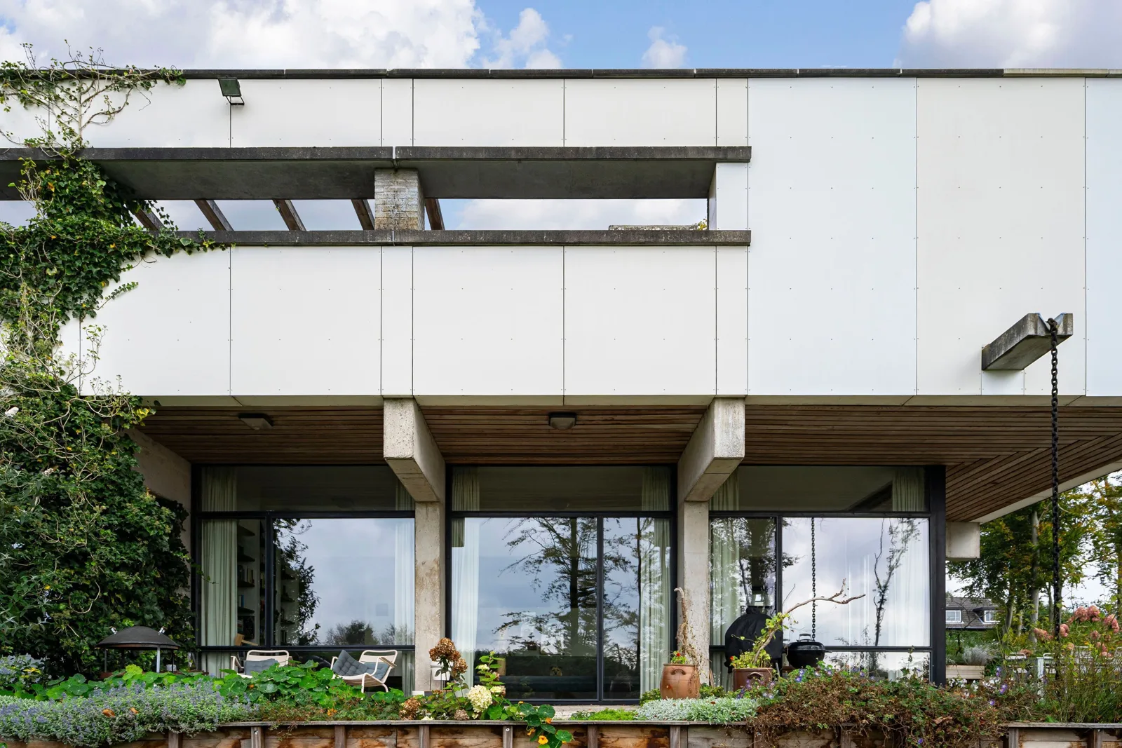 Villa Uilenstein, Leersum – betonskelet en glaspui