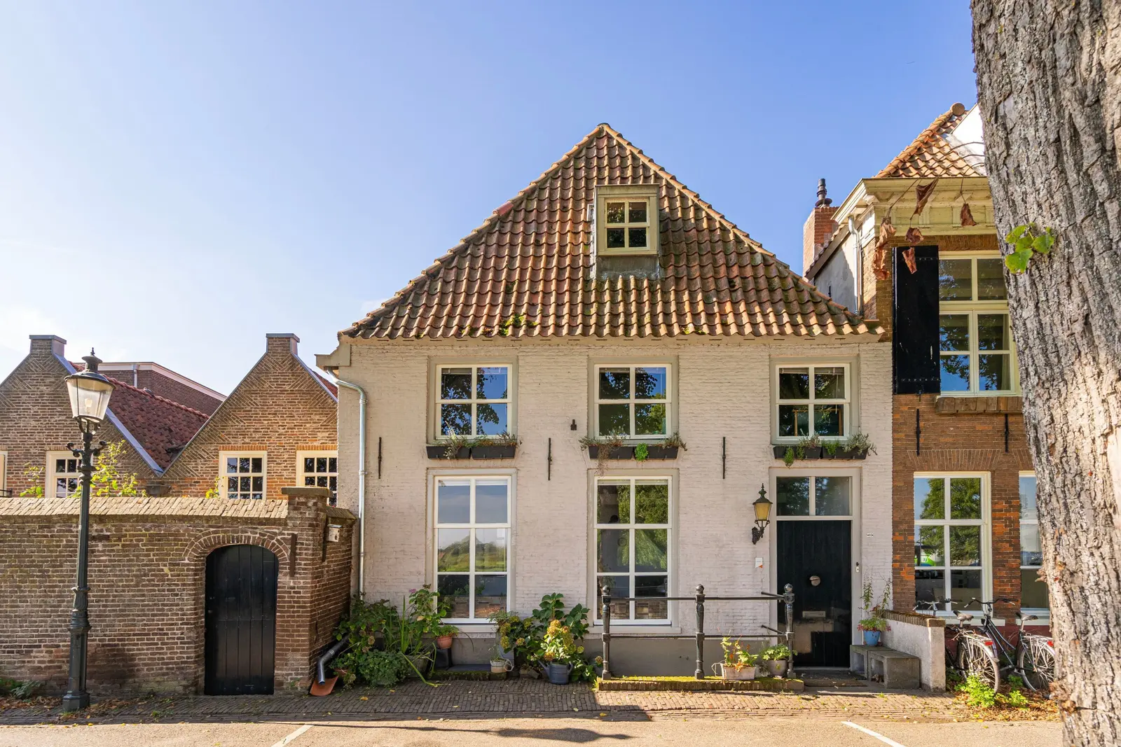 Stadshuis Maasdijk 40, Ravenstein – het stadshuis aan de Maasdijk