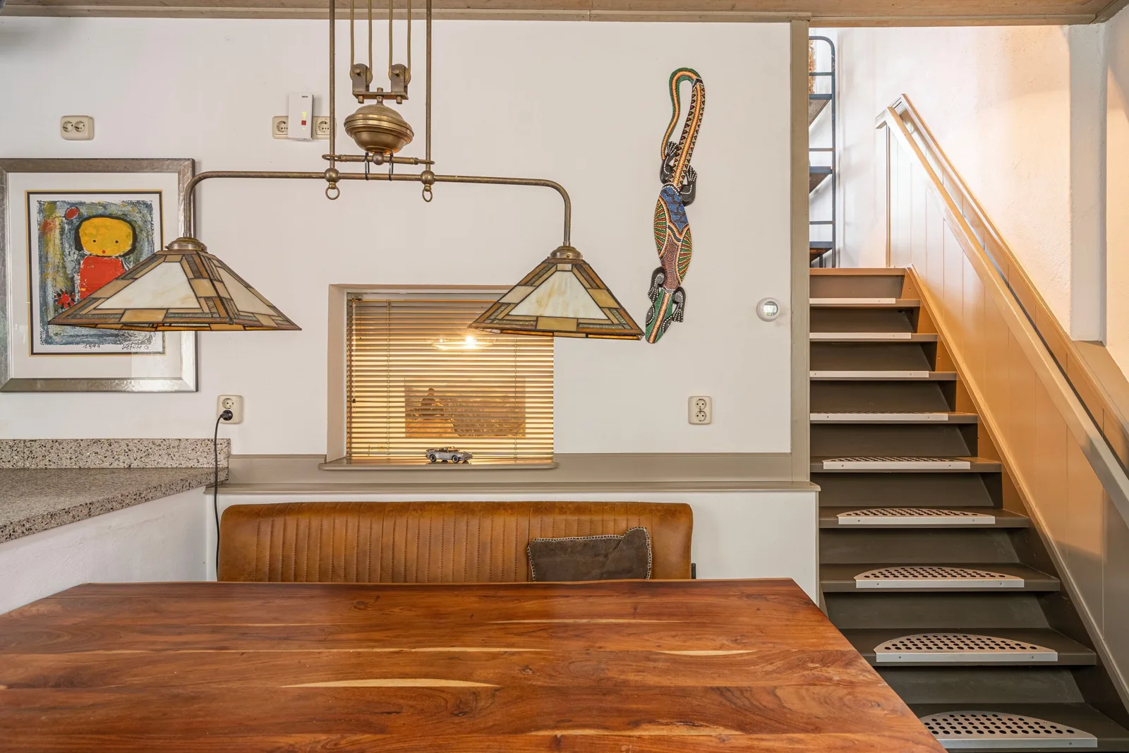 Stadshuis Maasdijk 40, Ravenstein – eetkamer en trap