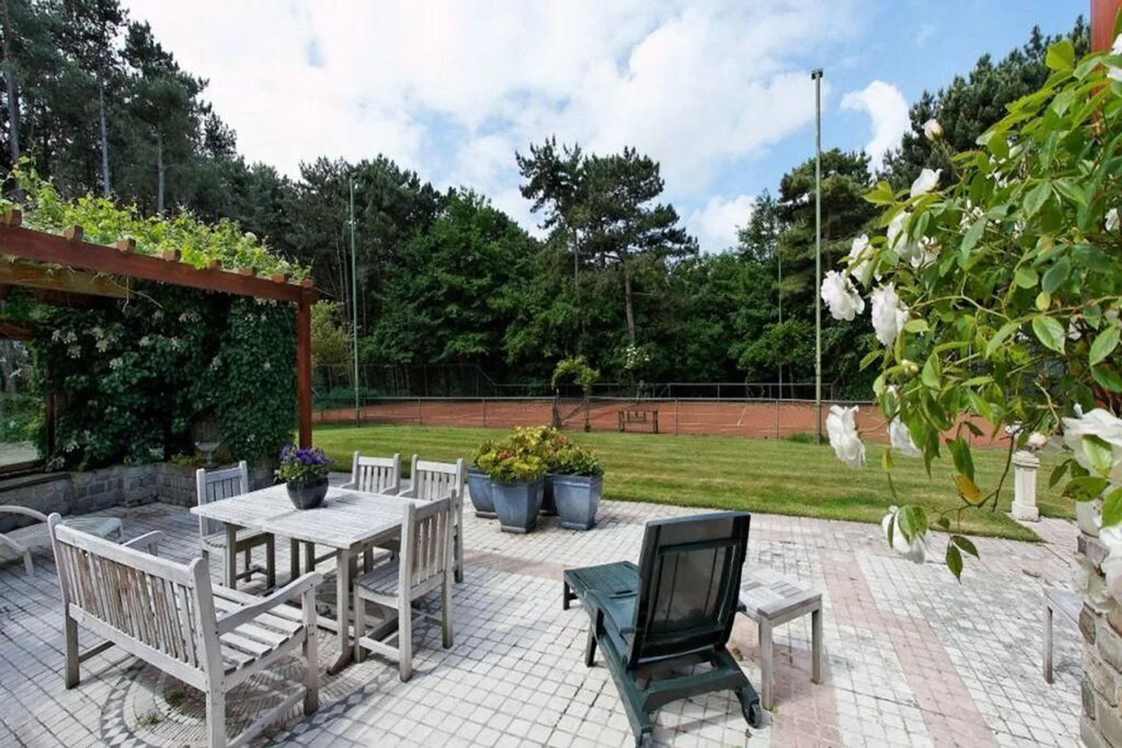 Landgoed Schouwse Hoeve, Renesse – terras