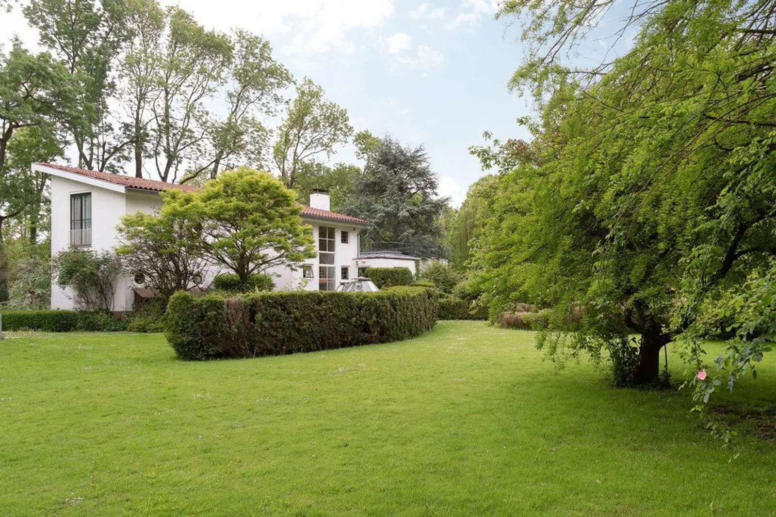 Villa ‘Voorbij de wegen’, Rhoon – tuin met de villa
