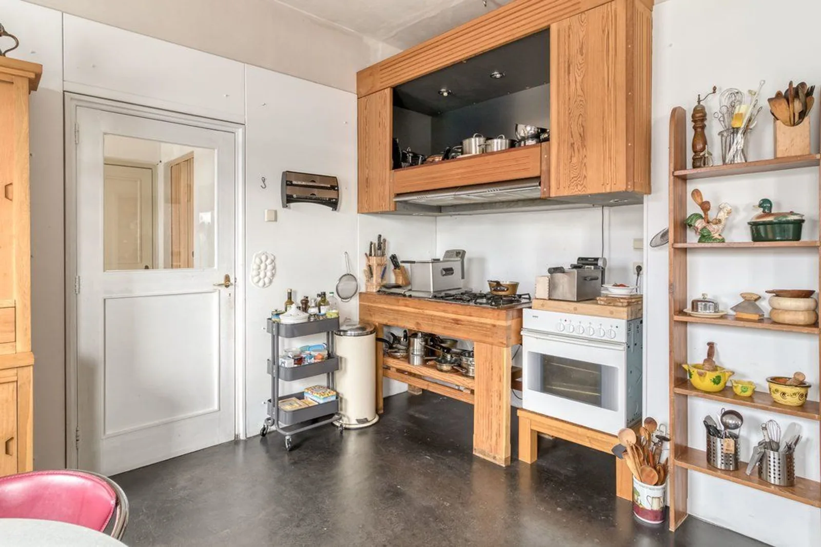 Voormalig raadhuis Schoondijke, Schoondijke – keuken